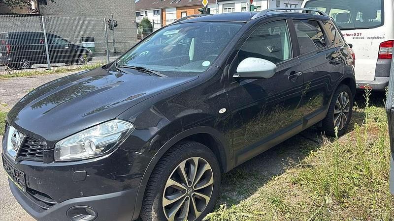 Black (m) Gebraucht 2010 Nissan Qashqai Tekna SUV | 3.890 € (Superpreis) - Bild 1/4