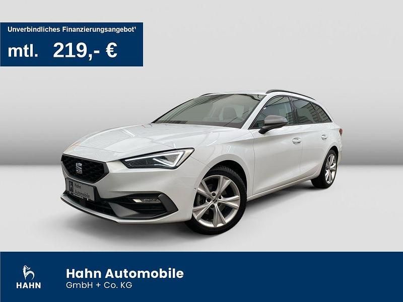 Weiß Gebraucht 2024 Seat Leon FR Limousine | 26.430 € (Fairer Preis) - Bild 1/3
