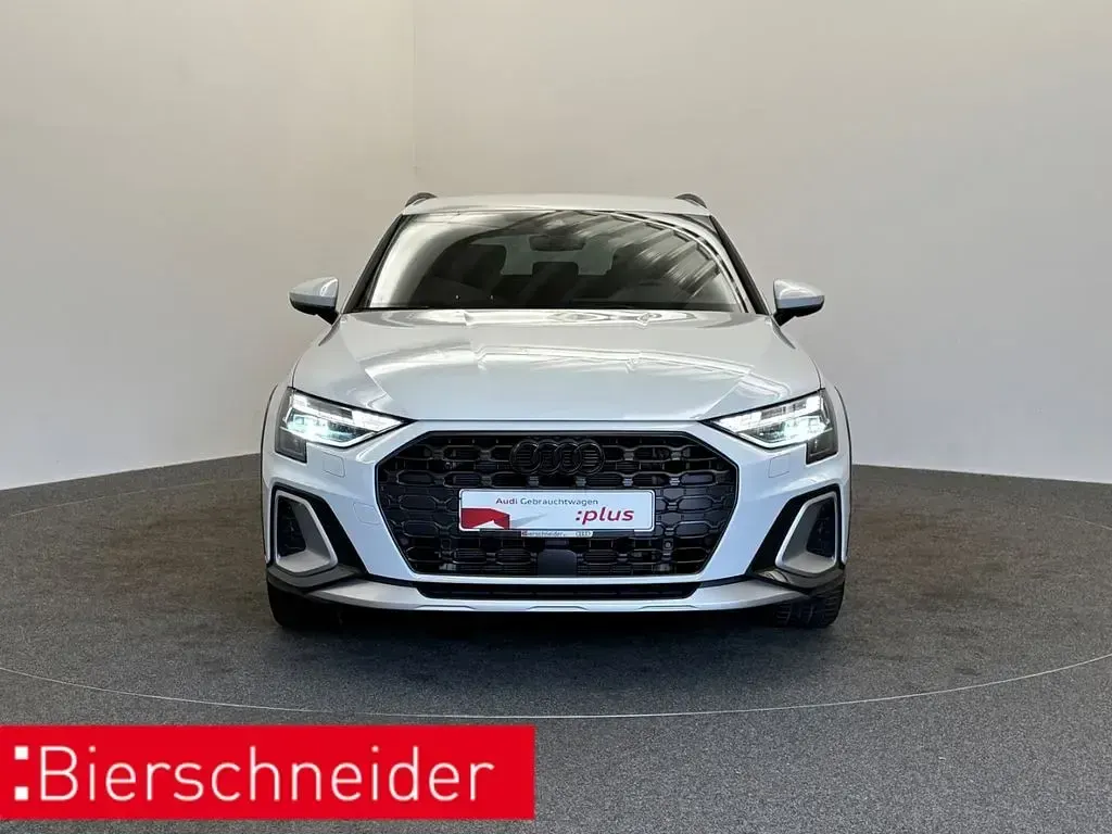 Gebraucht Audi A3 204 PS (150 kW) 2025 Weiß Limousine