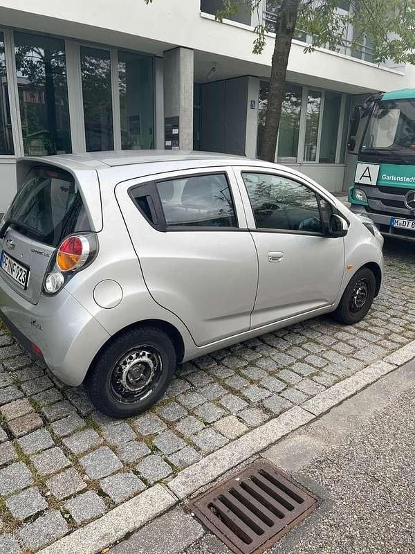 Gebraucht Chevrolet Spark LS 68 PS (50 kW) 2011 Silber Kleinwagen