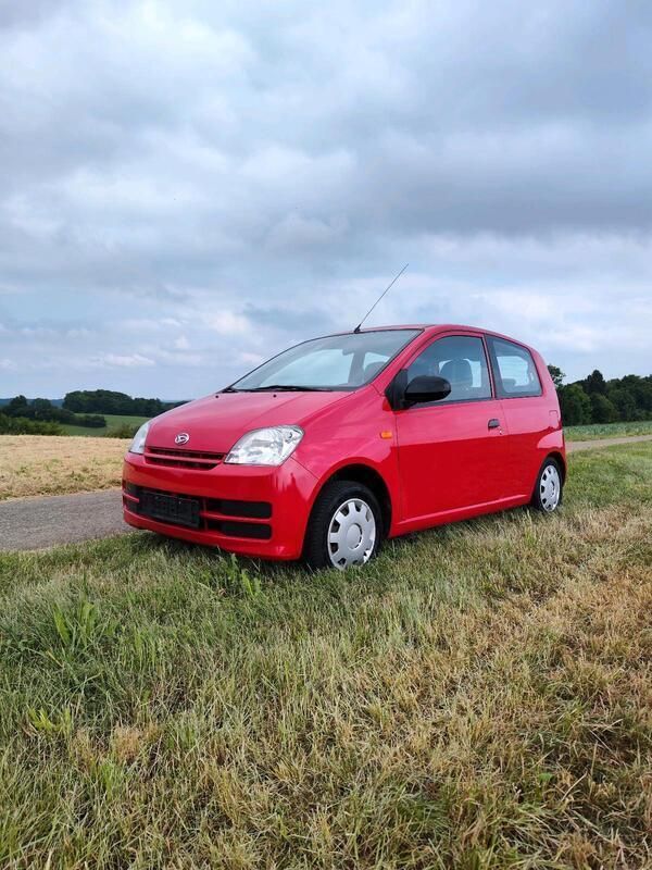 Rot Gebraucht 2006 Daihatsu Cuore Kleinwagen | 1.399 € (Fairer Preis) - Bild 1/4