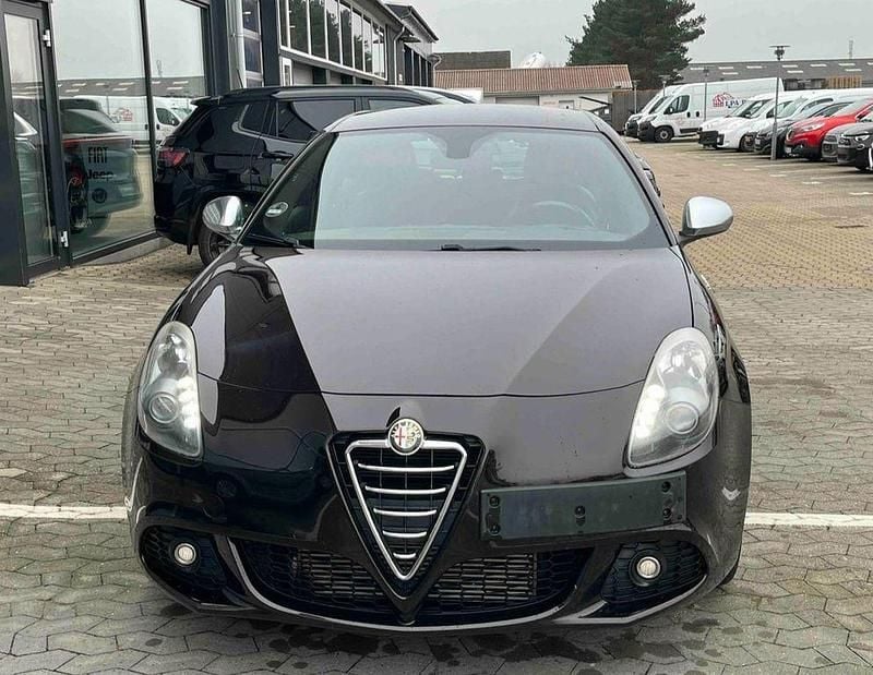 Gebraucht Alfa Romeo Giulietta Turismo 140 PS (102 kW) 2013 Schwarz Kleinwagen