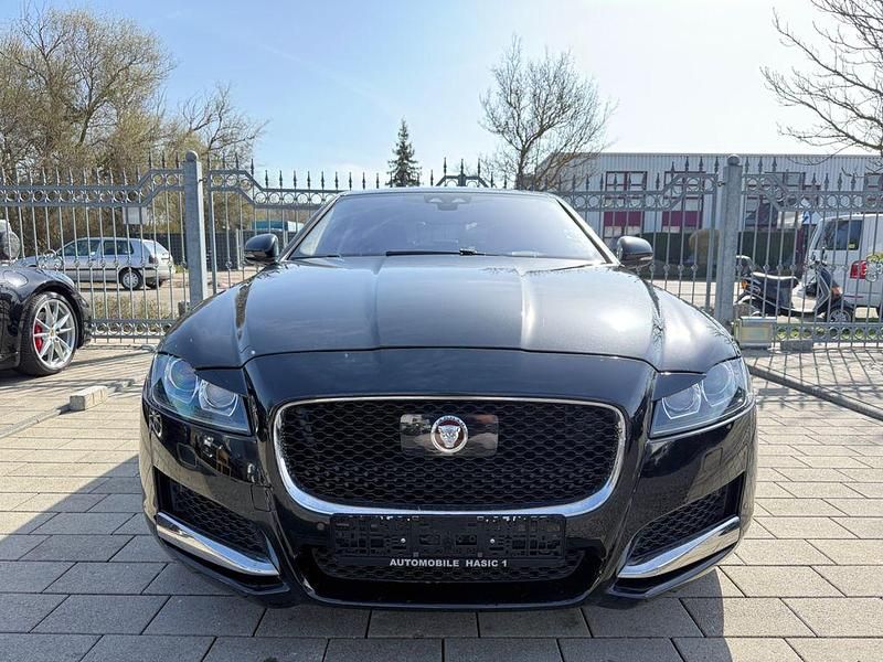 Gebraucht Jaguar XF 179 PS (131 kW) 2016 Schwarz Limousine