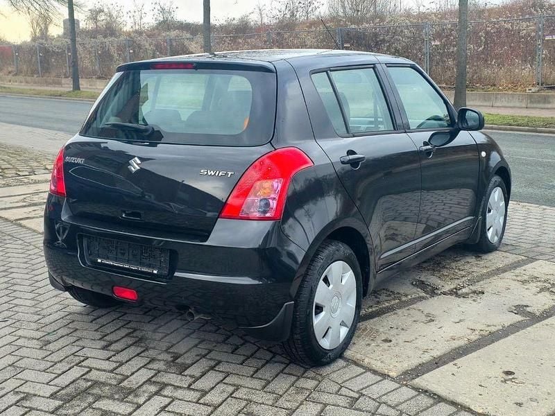 Gebraucht Suzuki Swift Comfort 92 PS (67 kW) 2009 Schwarz Kleinwagen