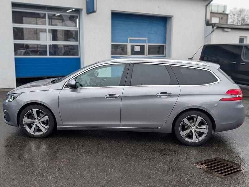 Gebraucht Peugeot 308 SW Allure 150 PS (110 kW) 2018 Silber Kombi