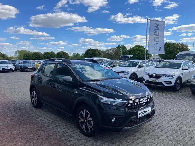 Gebraucht Dacia Sandero Expression 110 PS (80 kW) 2023 Schwarz Kleinwagen