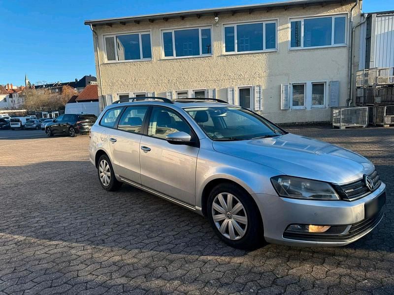 Usata VW Passat 105 CV (77 kW) 2013 Grigio Station wagon