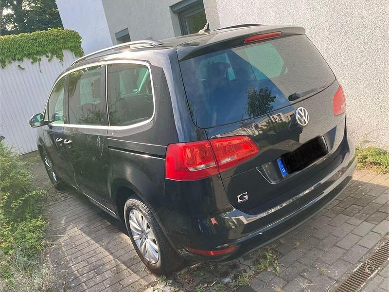 Gebraucht VW Sharan Comfortline 150 PS (110 kW) 2012 Schwarz Van / Kleinbus