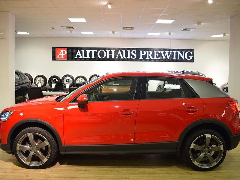 Gebraucht Audi Q2 Design 150 PS (110 kW) 2019 Rot SUV