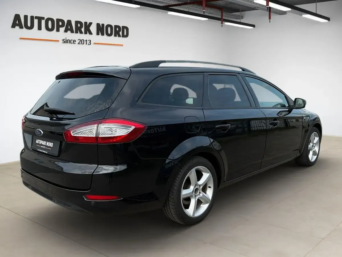 Gebraucht Ford Mondeo Trend 116 PS (85 kW) 2012 Schwarz Kombi