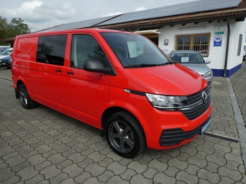 Gebraucht VW T6.1 150 PS (110 kW) 2020 Verkehrsrot Van