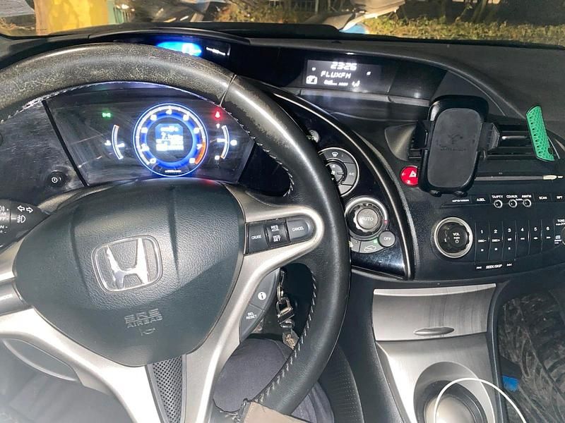 Gebraucht Honda Civic 140 PS (102 kW) 2009 Rot Limousine