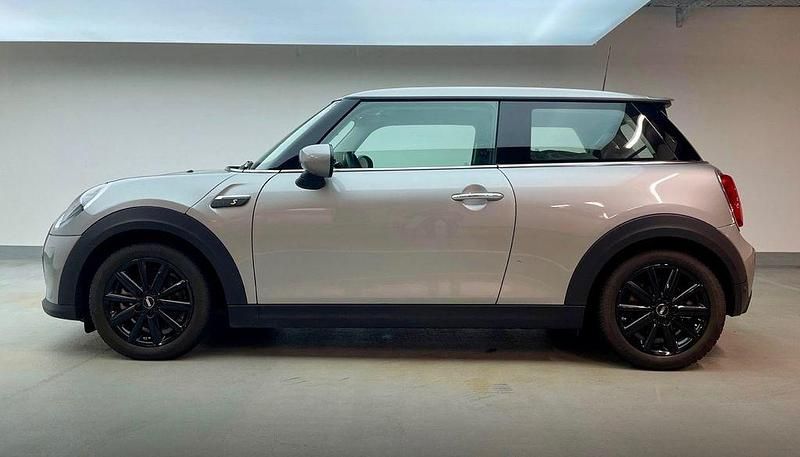 Gebraucht Mini Cooper SE Classic 135 kW (184 PS) 2024 Silber Kleinwagen