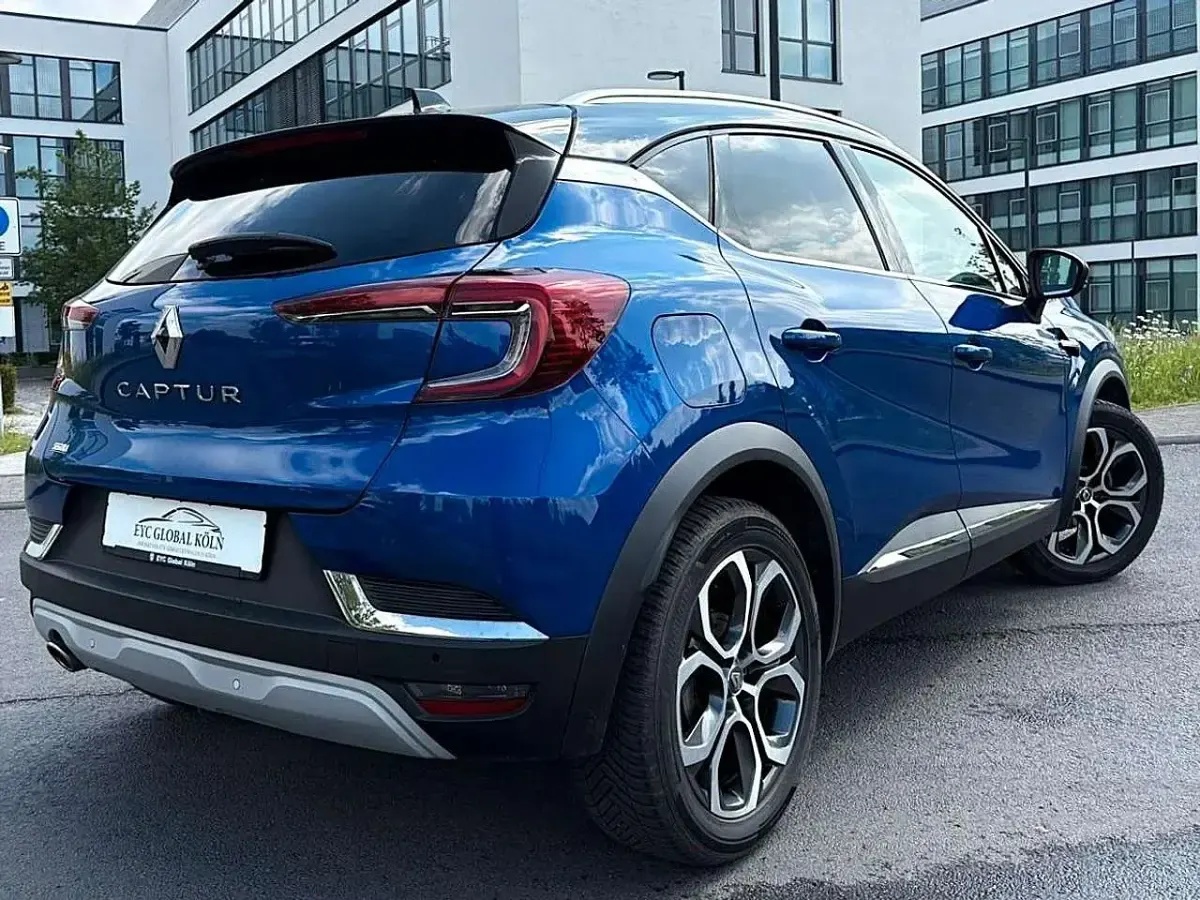 Gebraucht Renault Captur Intens 154 PS (113 kW) 2020 Iron blau SUV