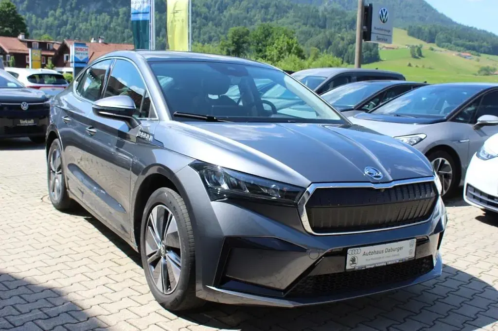 Gebraucht Skoda Enyaq iV Loft 150 kW (204 PS) 2024 Grau SUV