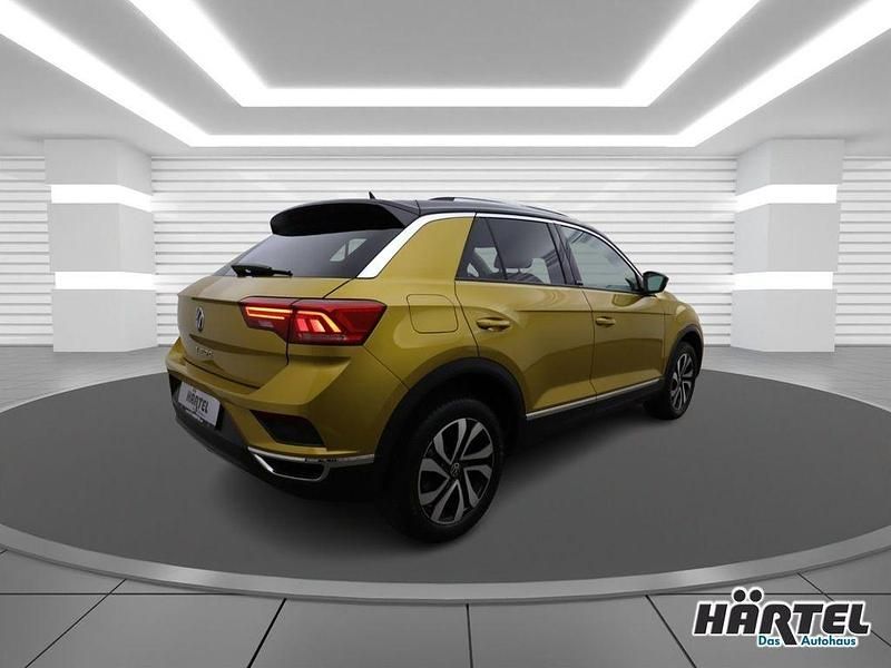 Gebraucht VW T-Roc Active 150 PS (110 kW) 2021 Kurkumagelb (yellow), metallic SUV