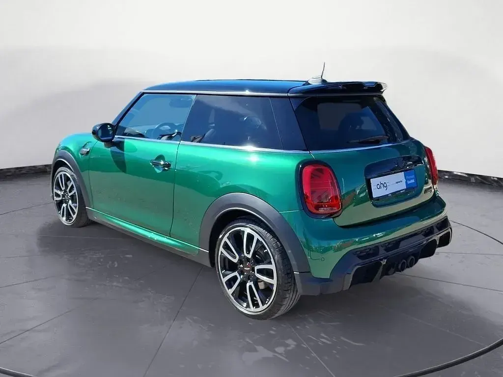 Używany Mini John Cooper Works 178 KM (130 kW) 2023 Zielony Hatchback