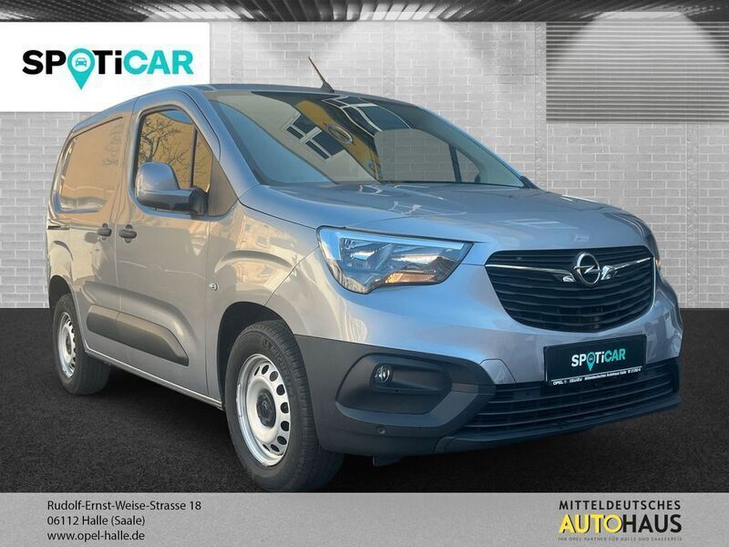 Grau Gebraucht 2021 Opel Combo Edition Van / Kleinbus | 17.970 € (Etwas zu teuer) - Bild 1/4