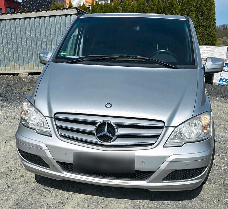 Gebraucht Mercedes Viano 224 PS (164 kW) 2012 Silber Van / Kleinbus