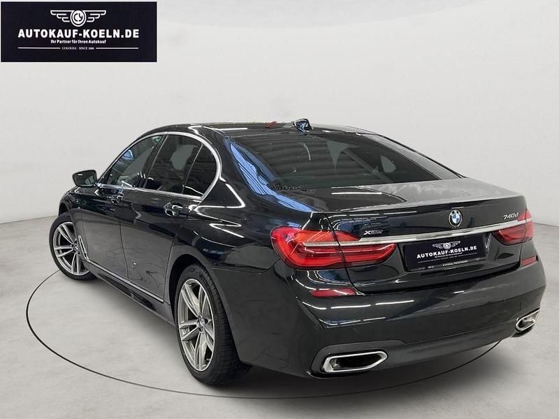 Gebraucht BMW 740 M Sport 320 PS (235 kW) 2018 Schwarz Limousine