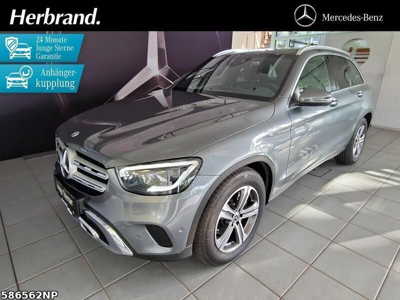 Metalliclack selenitgrau Gebraucht 2020 Mercedes GLC200 SUV | 37.980 € (Fairer Preis) - Bild 1/4