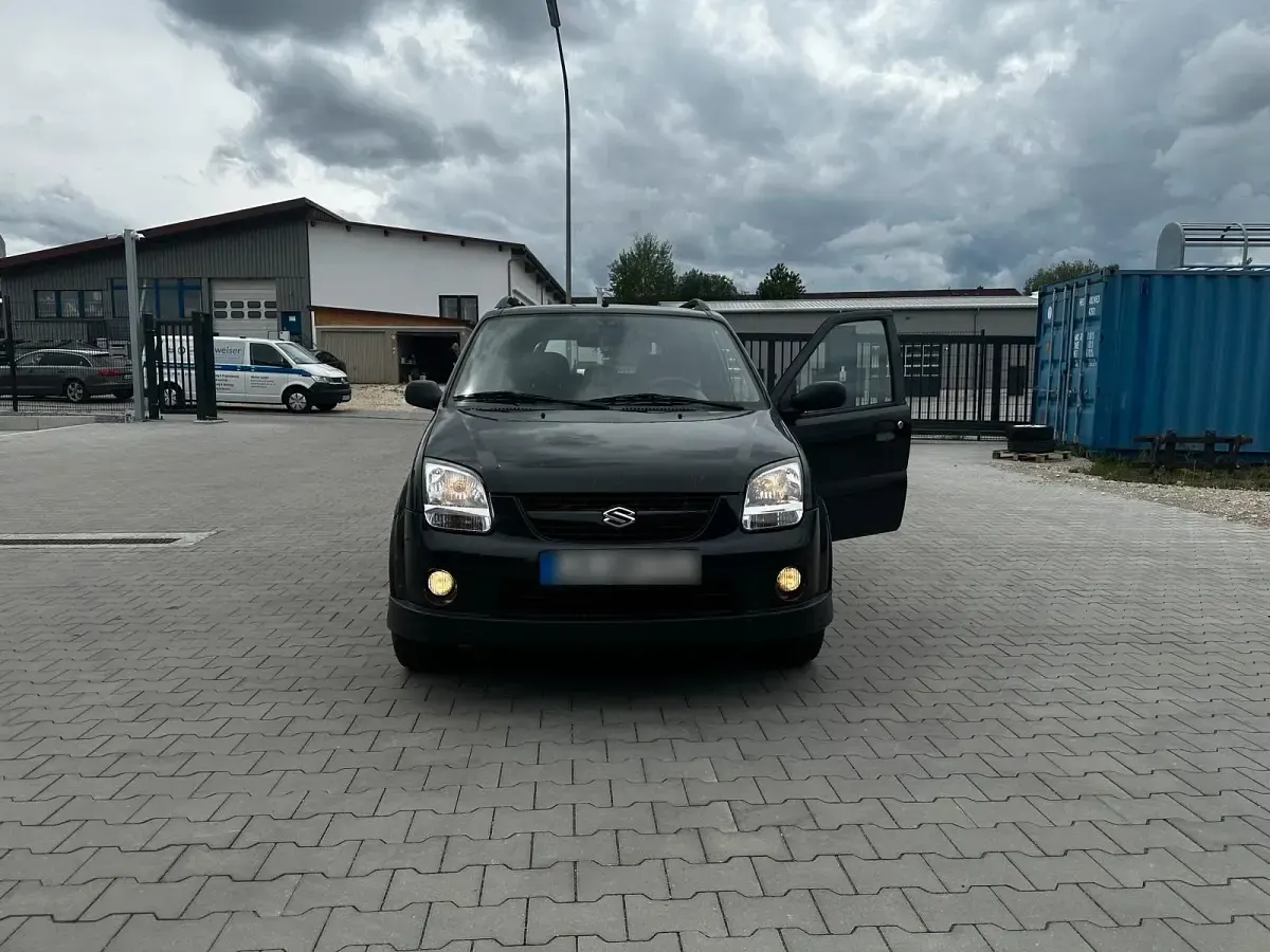 Gebraucht Suzuki Ignis 99 PS (72 kW) 2006 Schwarz Kleinwagen