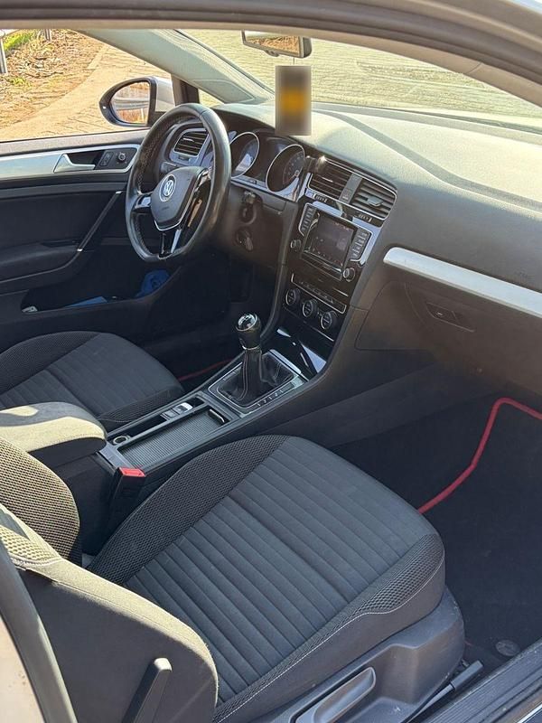 Gebraucht VW Golf VII Trendline 105 PS (77 kW) 2014 Silber Limousine