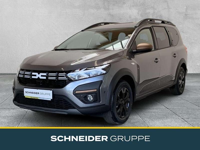 Dolomitgrau Gebraucht 2025 Dacia Jogger Extreme Van / Kleinbus | 25.330 € (Teuer) - Bild 1/4