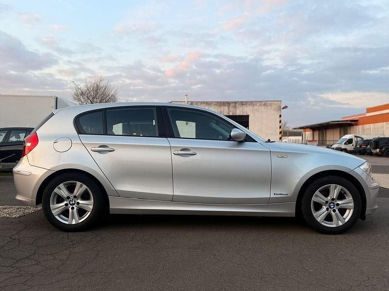 Gebraucht BMW 116 116 PS (85 kW) 2009 Silber Kleinwagen