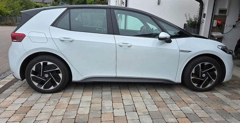 Gebraucht VW ID.3 Pro Performance 150 kW (204 PS) 2021 Weiß Kleinwagen