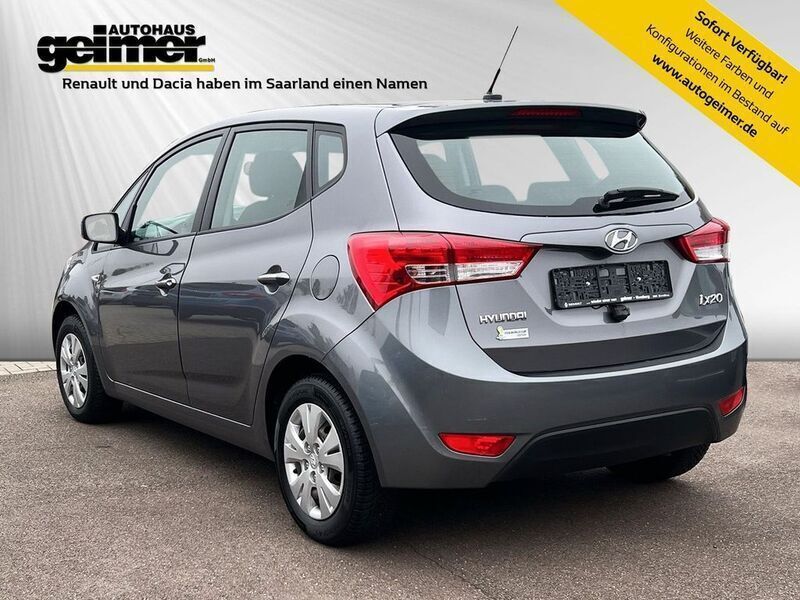 Gebraucht Hyundai ix20 Edition 90 PS (66 kW) 2014 Grau Kleinwagen