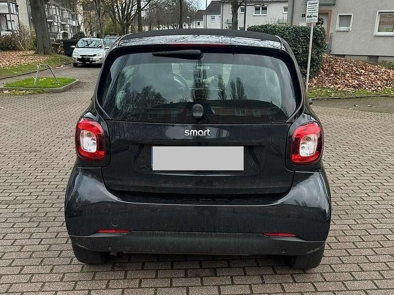 Gebraucht Smart ForTwo Coupé 71 PS (52 kW) 2019 Schwarz Coupé