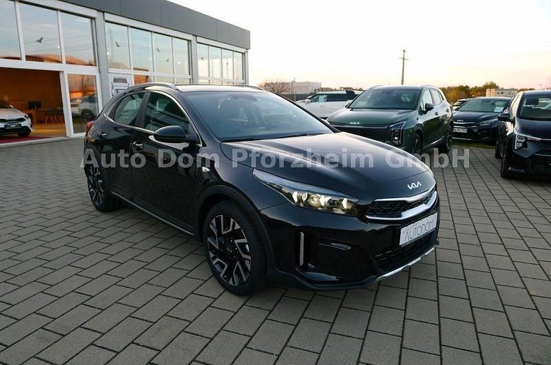 Neu Kia XCeed Vision 150 PS (110 kW) 2025 Schwarz SUV