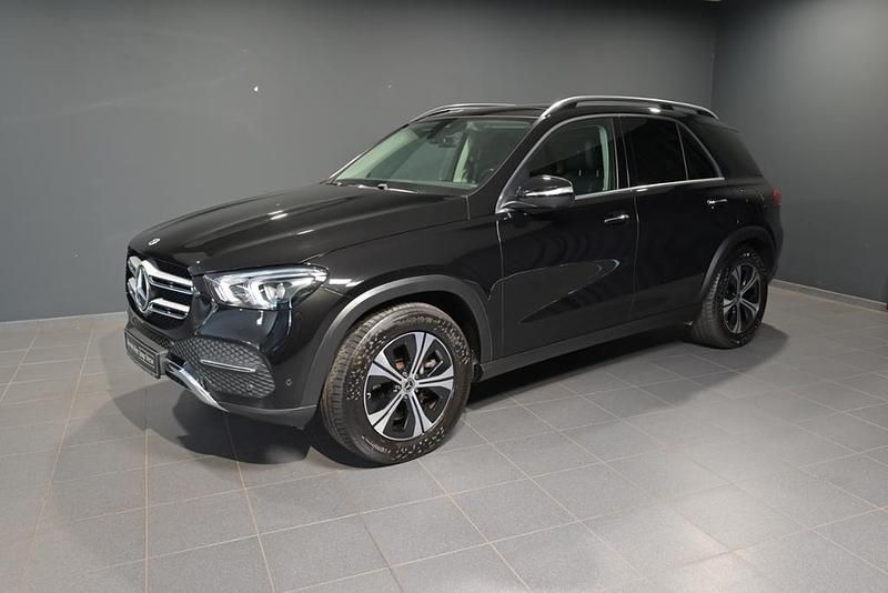 Schwarz metalliclack obsidians Gebraucht 2022 Mercedes GLE350e SUV | 51.900 € (Superpreis) - Bild 1/3