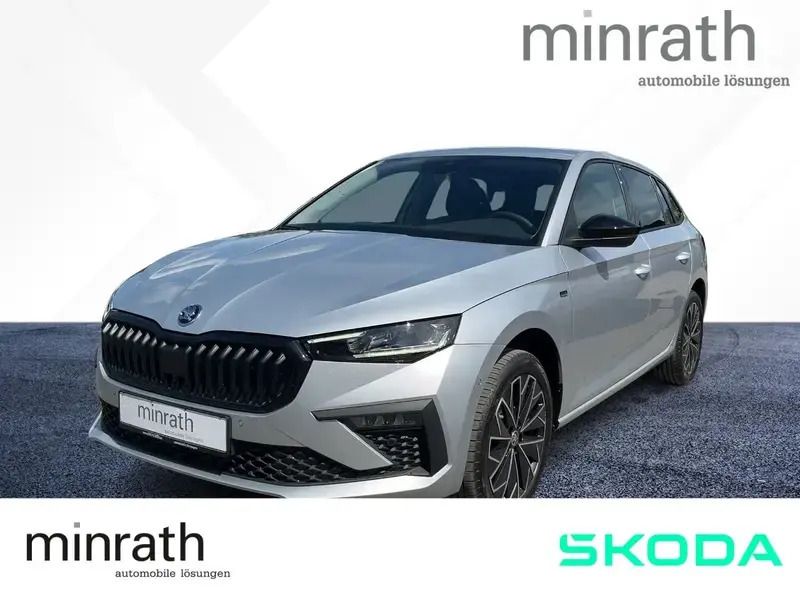 Silber Gebraucht 2024 Skoda Scala Drive Kleinwagen | 26.980 € (Teuer) - Bild 1/4