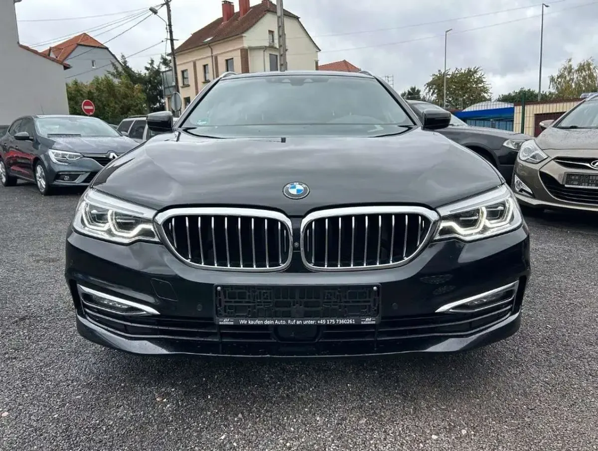 Gebraucht BMW 540 340 PS (250 kW) 2019 Saphirschwarz Kombi