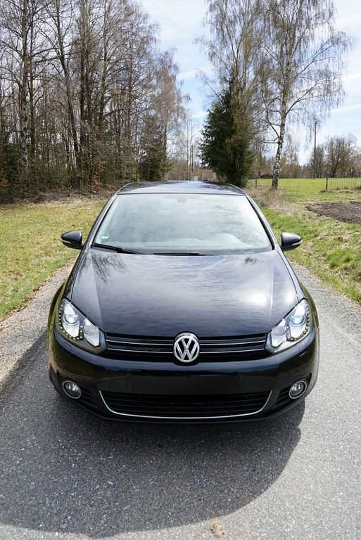 Gebraucht VW Golf VI Style 105 PS (77 kW) 2011 Schwarz Kleinwagen