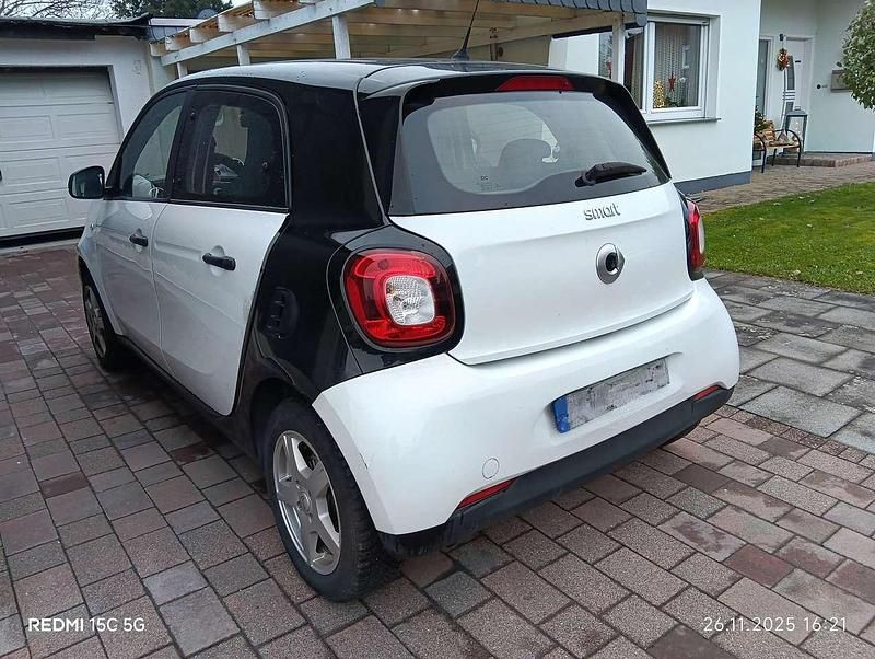 Gebraucht Smart ForFour 71 PS (52 kW) 2015 Weiß Kleinwagen