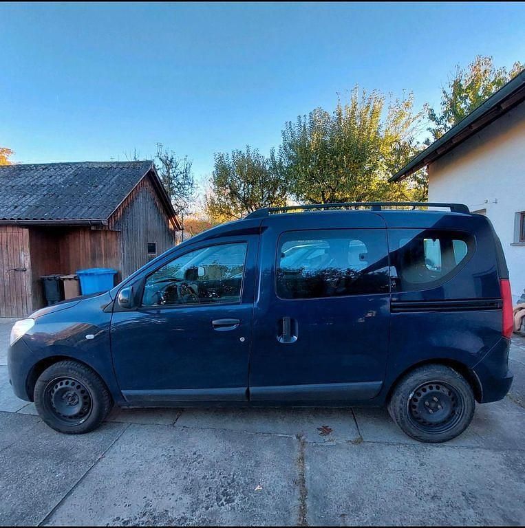 Gebraucht Dacia Dokker Lauréate 116 PS (85 kW) 2015 Blau Van / Kleinbus