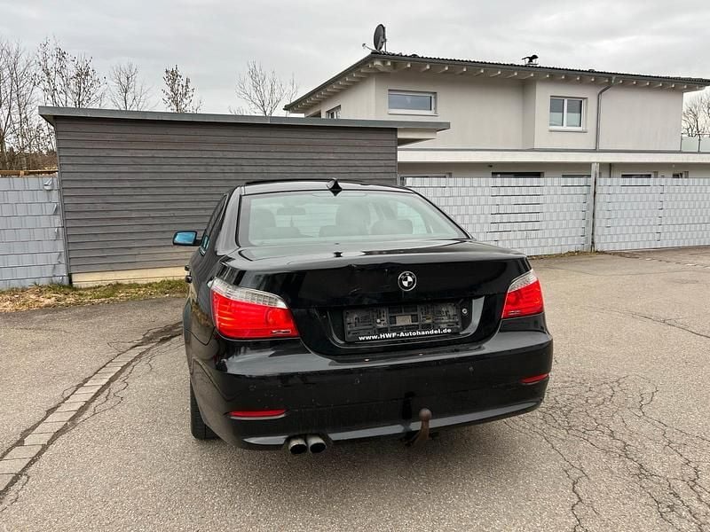 Gebraucht BMW 525 214 PS (157 kW) 2009 Schwarz Limousine