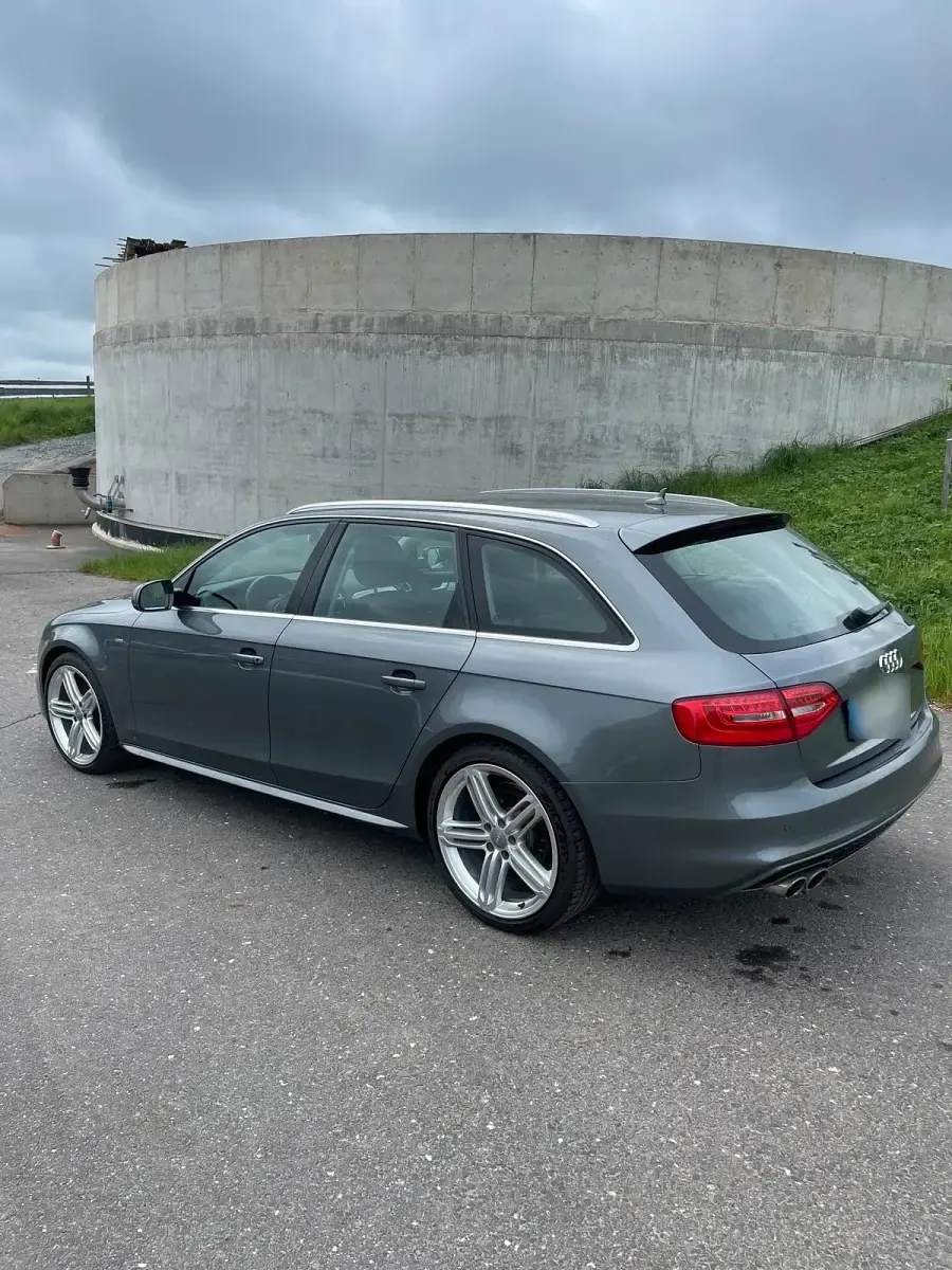 Gebraucht Audi A4 S-Line 190 PS (139 kW) 2024 Kombi