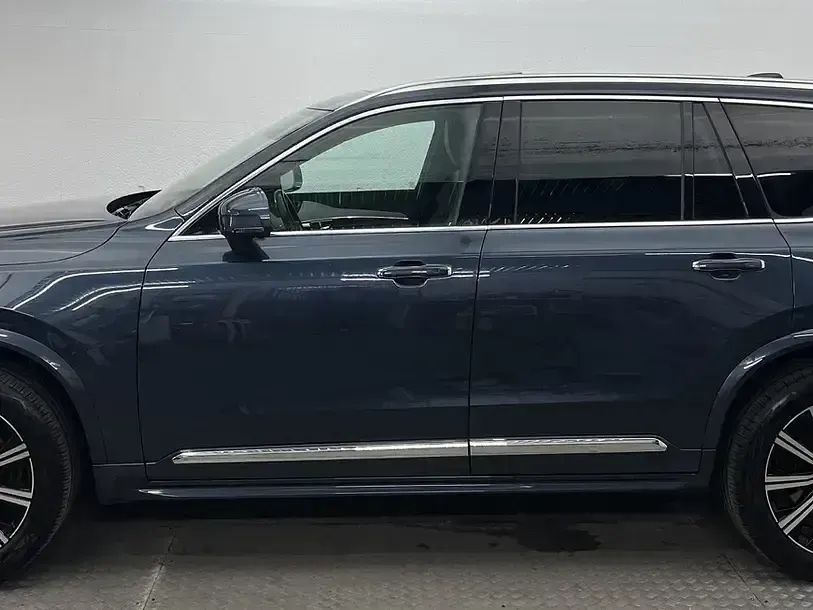 Gebraucht Volvo XC90 Plus 235 PS (172 kW) 2023 Denim blau (metallic) SUV