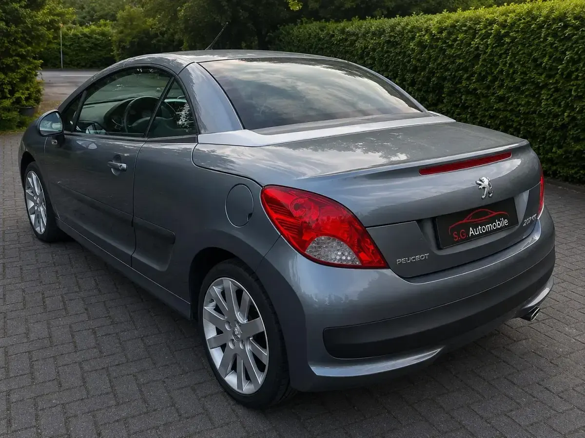 Gebraucht Peugeot 207 CC 120 PS (88 kW) 2007 Grau Cabrio