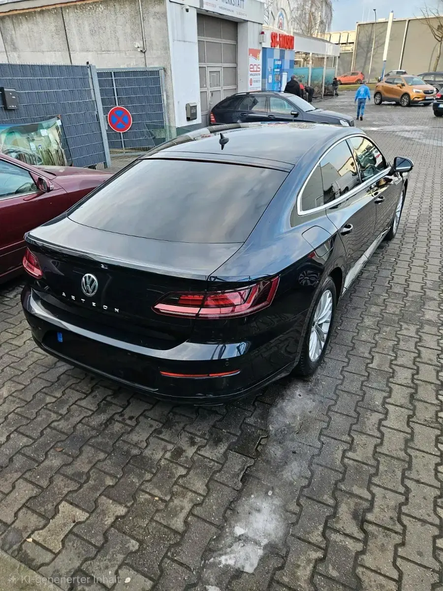 Gebraucht VW Arteon Basis 150 PS (110 kW) 2018 Schwarz Kleinwagen