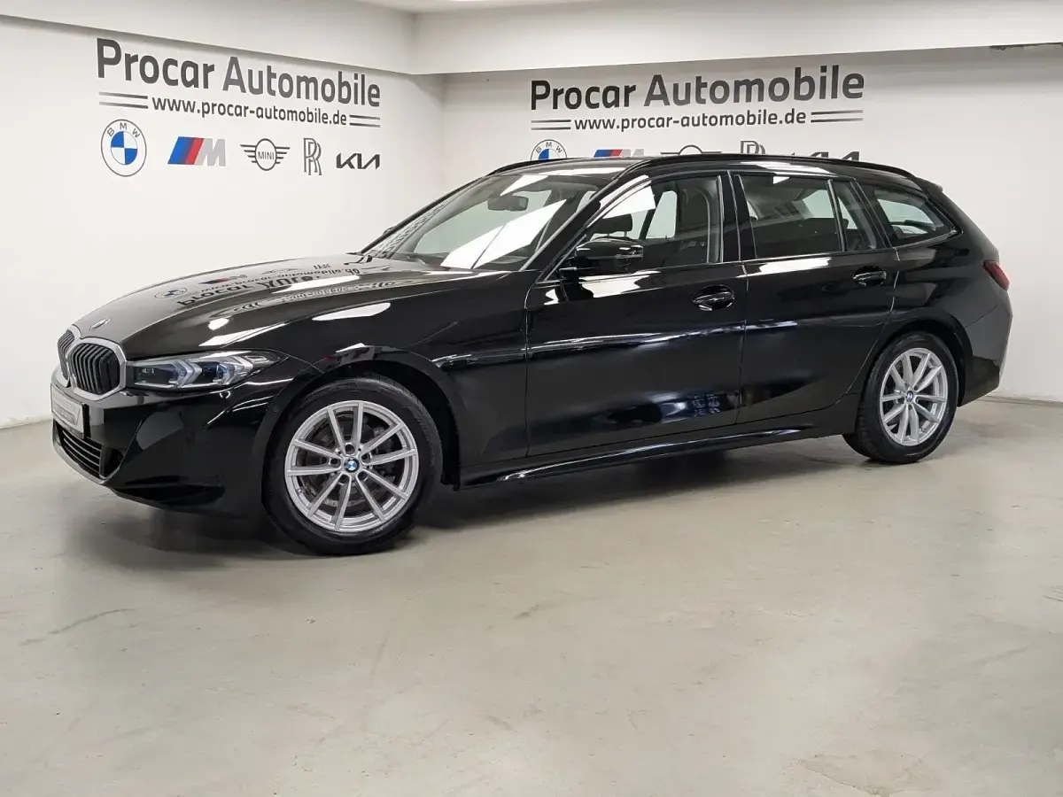 Gebraucht BMW 318 Shadowline 150 PS (110 kW) 2025 Schwarz Kombi