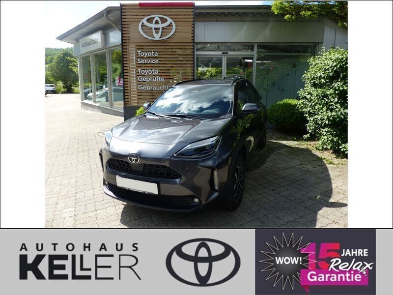 Marlingrau metallic Gebraucht 2025 Toyota Yaris Cross Team SUV | 31.490 € (Etwas zu teuer) - Bild 1/4