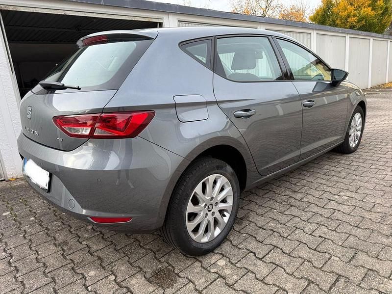 Gebraucht Seat Leon Style 122 PS (89 kW) 2013 Grau Limousine