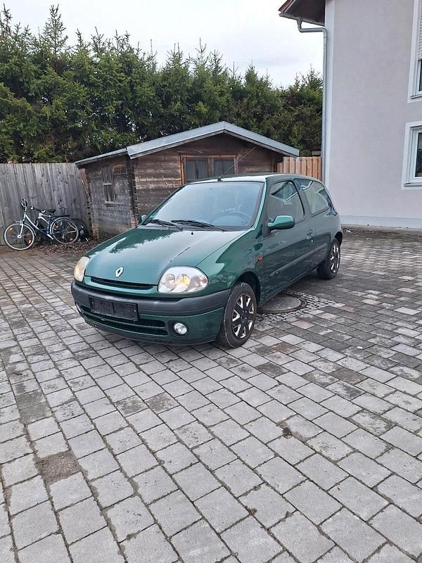 Gebraucht Renault Clio II 58 PS (42 kW) 2001 Grün Kleinwagen