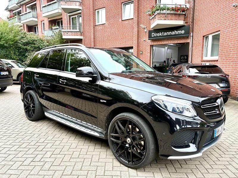 Gebraucht Mercedes GLE43 AMG AMG 367 PS (269 kW) 2017 Obsidianschwarz  metalliclack SUV