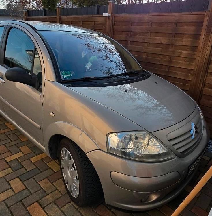 Gold Gebraucht 2005 Citroën C3 Exclusive Kleinwagen | 2.000 € - Bild 1/4